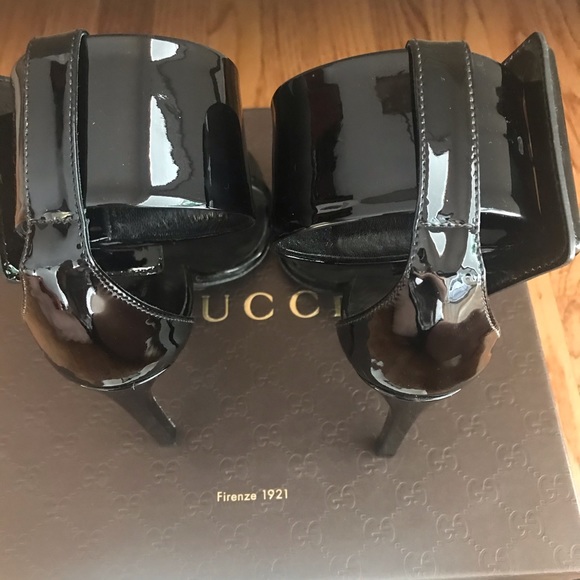 Gucci Rare Patent Buckle Strap Stilettos Size 35.5 - Picture 5 of 7